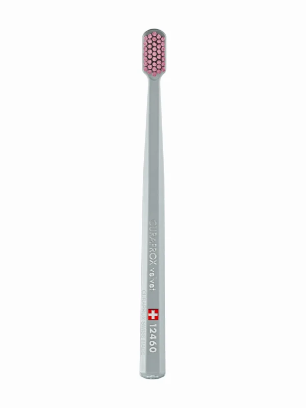 curaprox-velvet-toothbrush-greylight-pink-1400px.webp